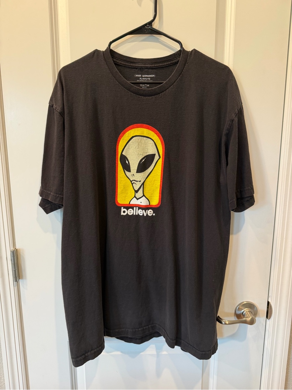 Mens XL Alien Workshop Tshirt